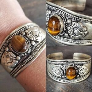 Tibetan Tiger's Eye Bracelet